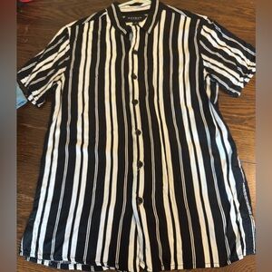 PacSun Black and White Casual Button Down Shirt